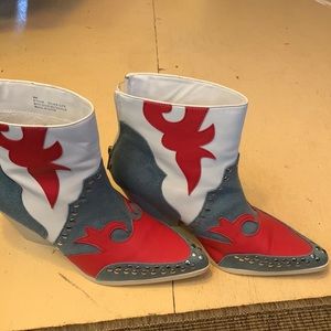 Fun, funky booties.Excellent condition. Size 9M.